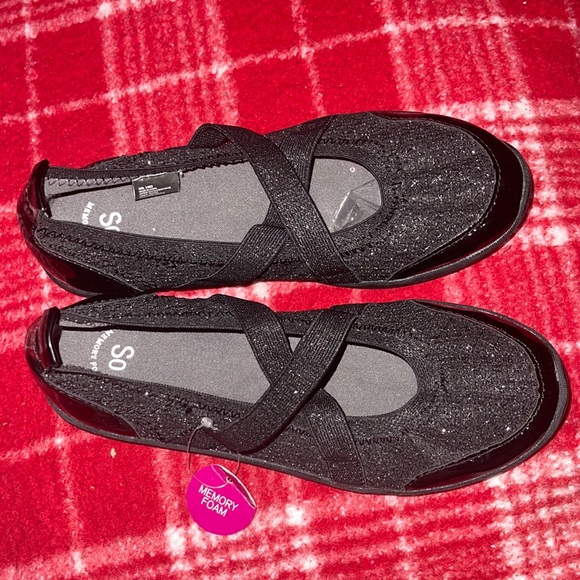 Girls black sparkle flats - Picture 1 of 3
